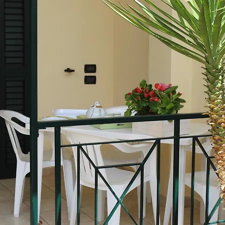 Villaggio Turistico Defensola Lägenhetshotell 3*