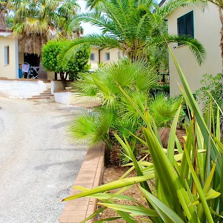Lägenhetshotell Villaggio Turistico Defensola Vieste