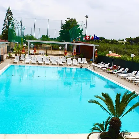 Villaggio Turistico Defensola Lägenhetshotell