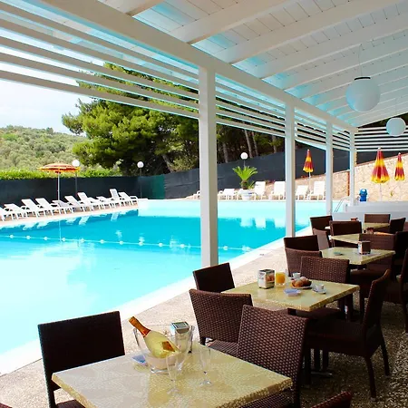 Villaggio Turistico Defensola 3* Vieste